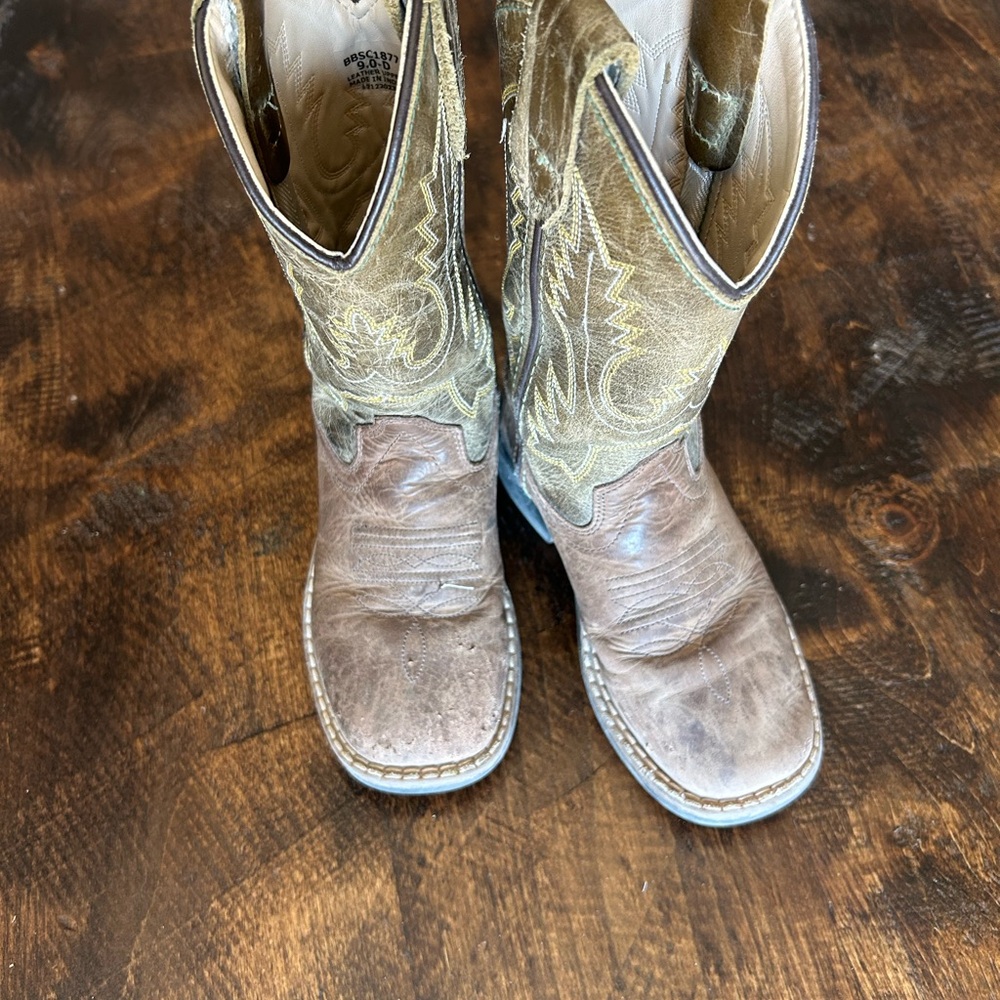 Little boys cowboy boots